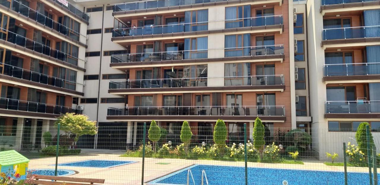 Апартаменти В Помориебей Комплекс Pomorie Exterior foto